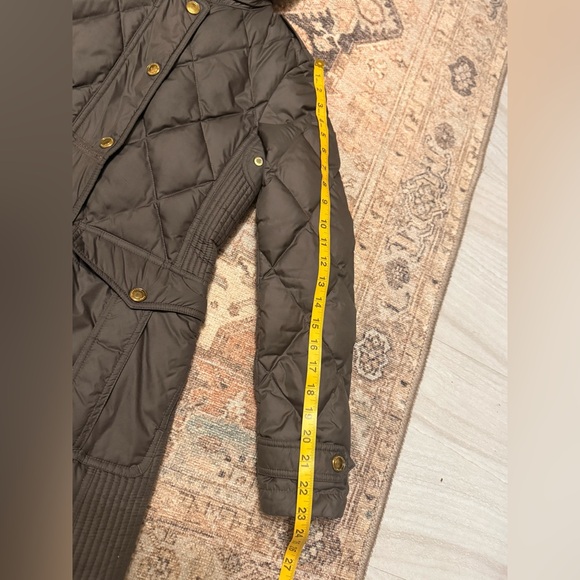 Burberry Quilted Brown Puffer Jacket - Picture 16 of 17
